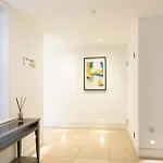 Clarges- Hsk Luxury Apartments