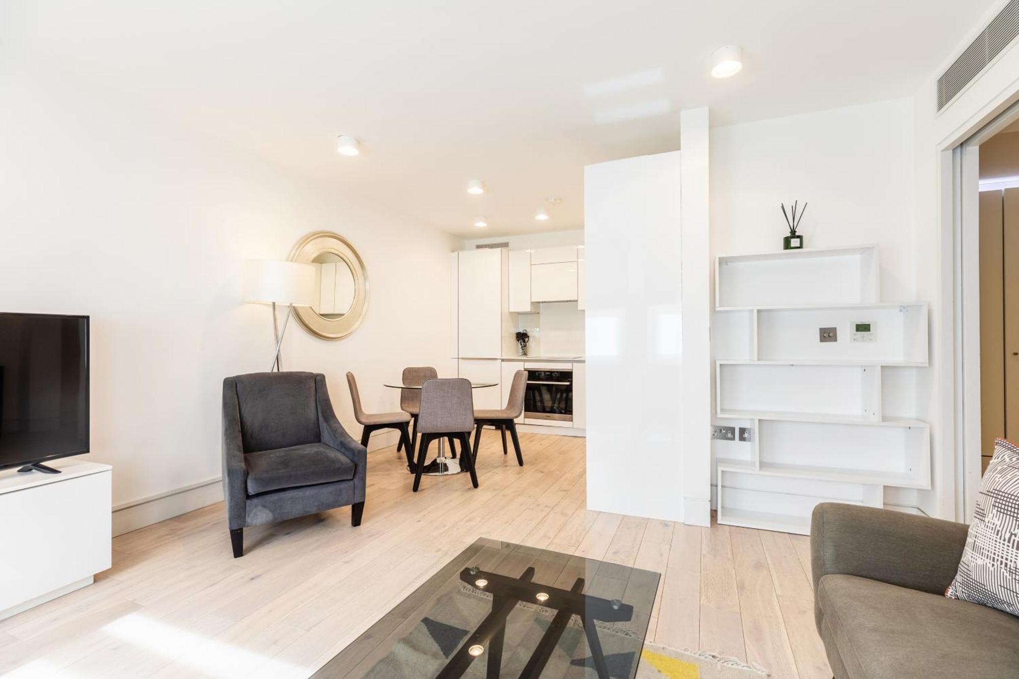 Clarges- Hsk Luxury * London