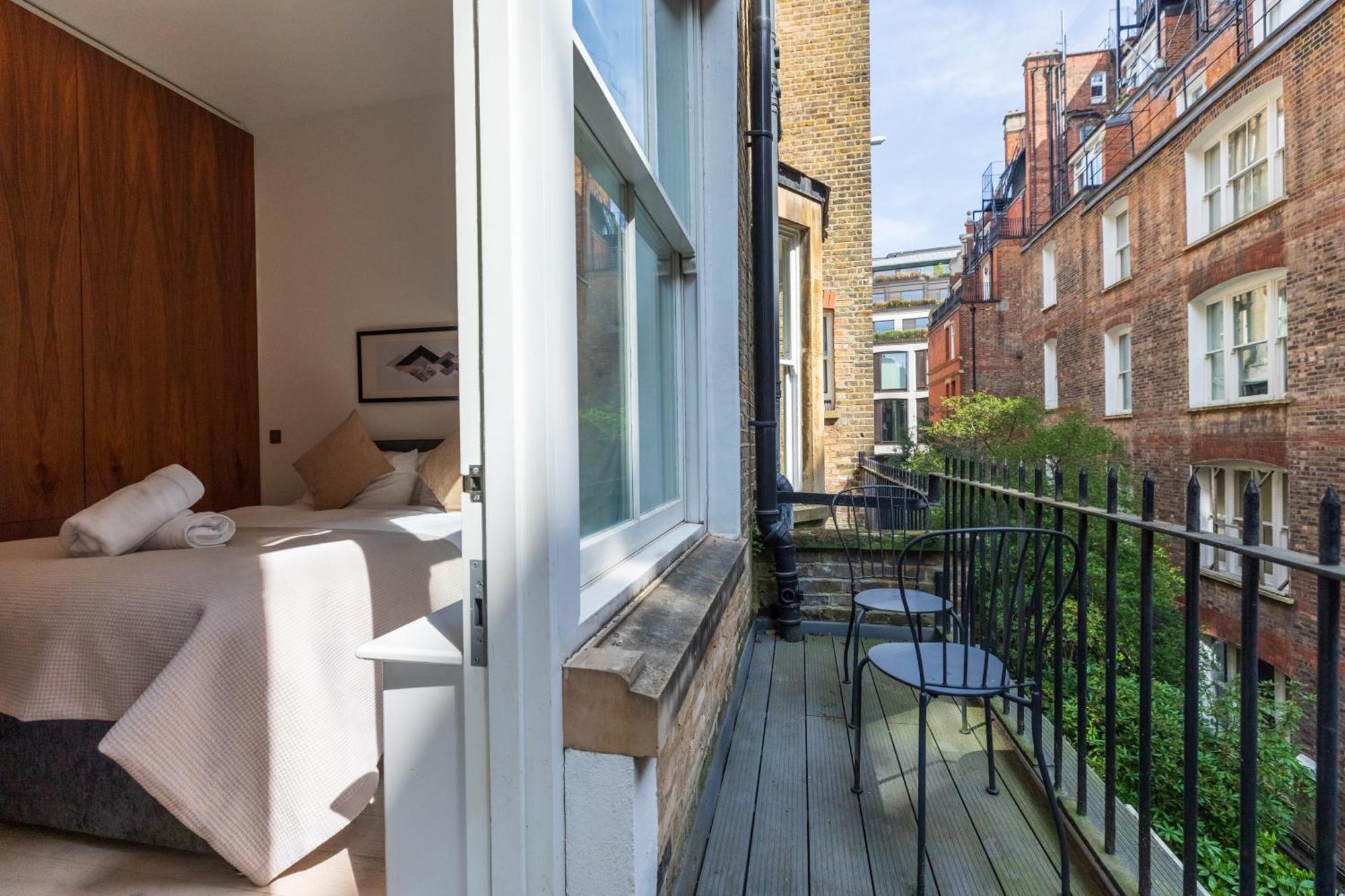 Clarges- Hsk Luxury Apartment